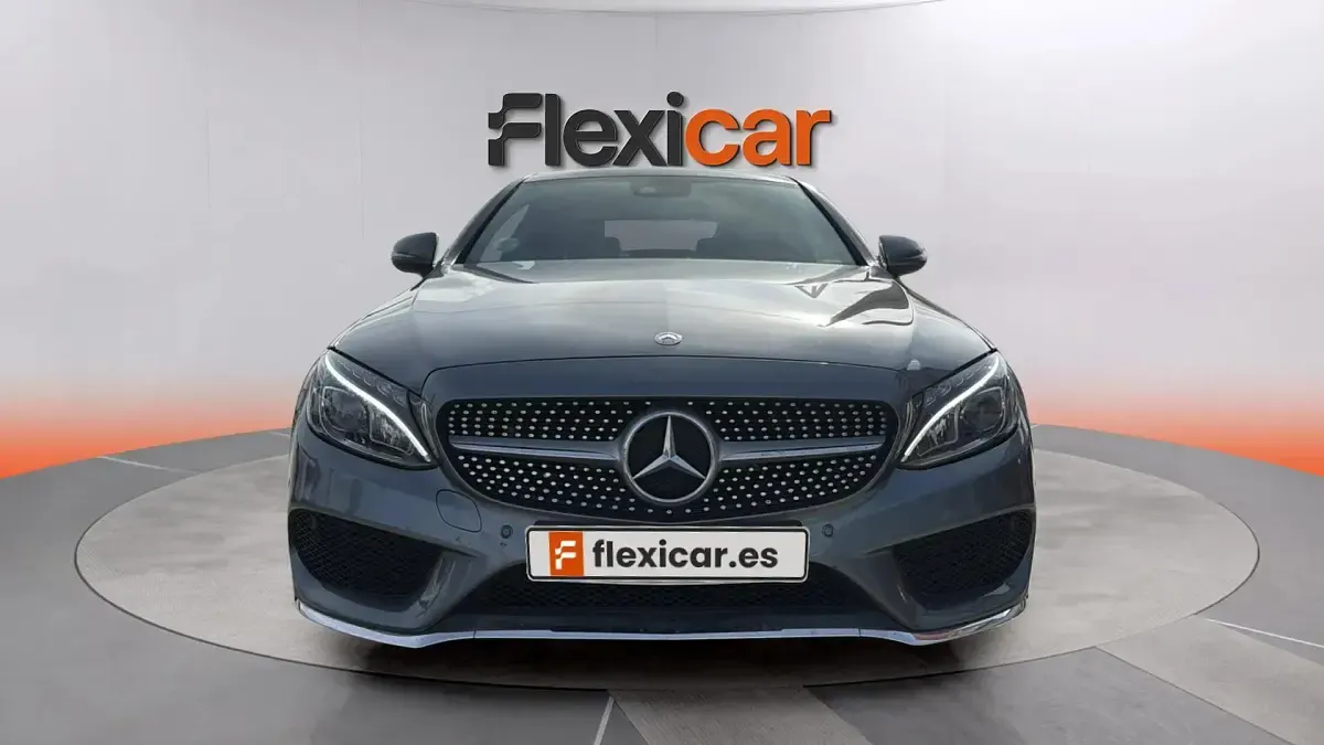 Usado Mercedes C220 170 CV (125 kW) 2018 Gris Coupe