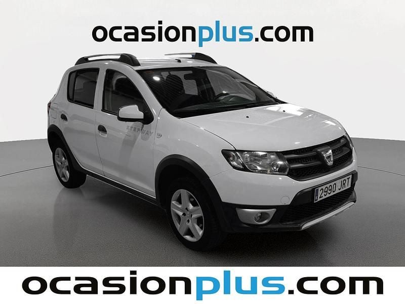 Usado Dacia Sandero Stepway 90 CV (66 kW) 2016 Blanco Utilitario
