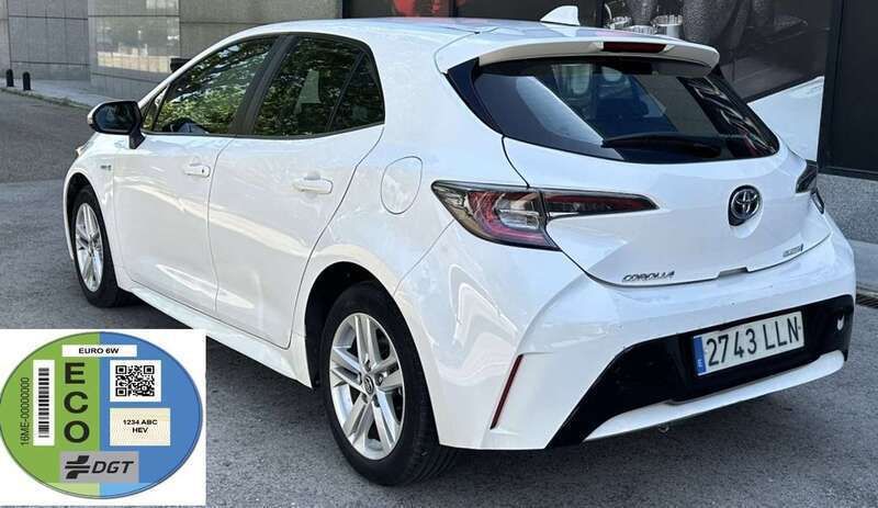 Blanco Usado 2021 Toyota Corolla Active Utilitario | 13.600 € (Buen precio) - Imagen 1/4