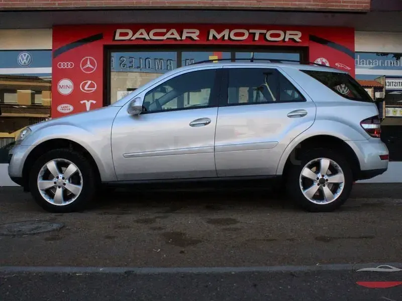 Usado Mercedes ML350 231 CV (169 kW) 2011 Gris / plata SUV