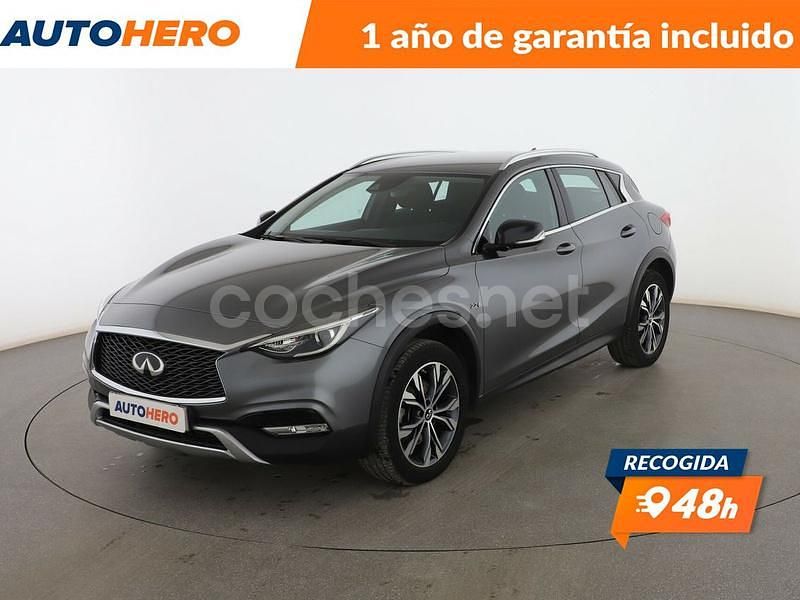 Gris / plata Usado 2016 Infiniti Q30 Premium Utilitario | 16.699 € (Precio justo) - Imagen 1/3