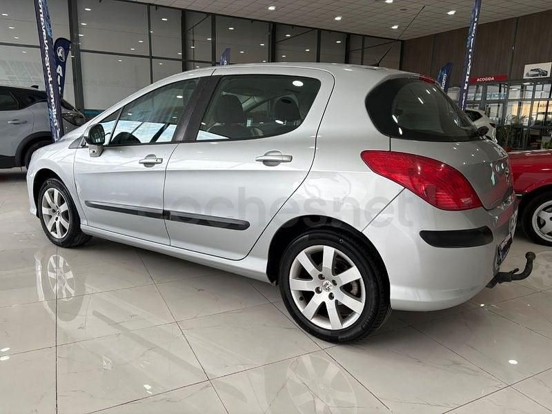Usado Peugeot 308 110 CV (80 kW) 2007 Gris / plata Utilitario