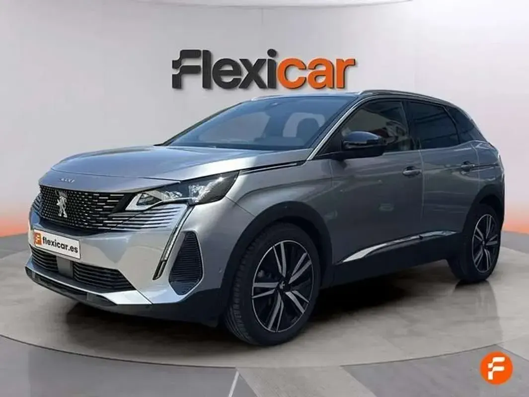 Usado Peugeot 3008 GT 131 CV (96 kW) 2022 Gris SUV