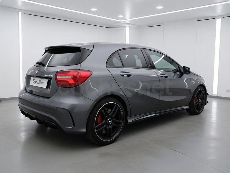 Usado Mercedes A200 AMG line 136 CV (100 kW) 2016 Gris / plata Berlina