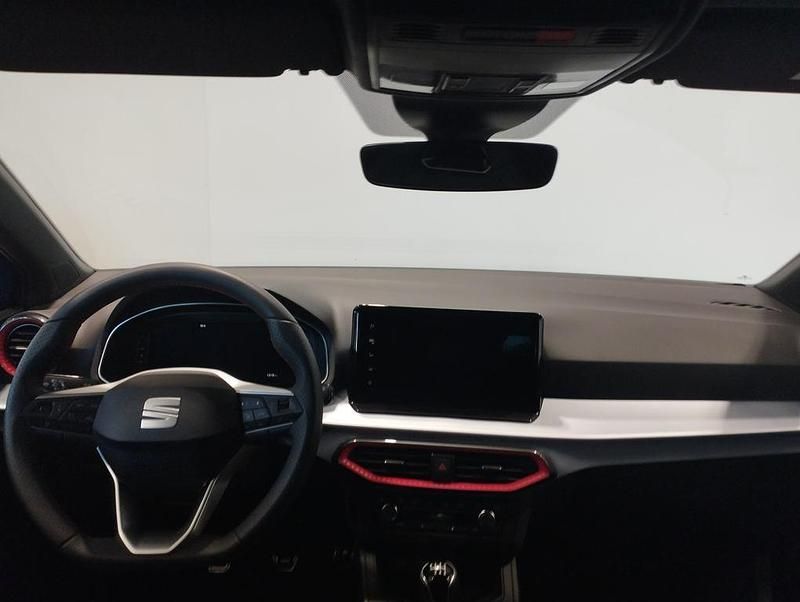 Usado Seat Ibiza FR 115 CV (84 kW) 2024 Azul Berlina