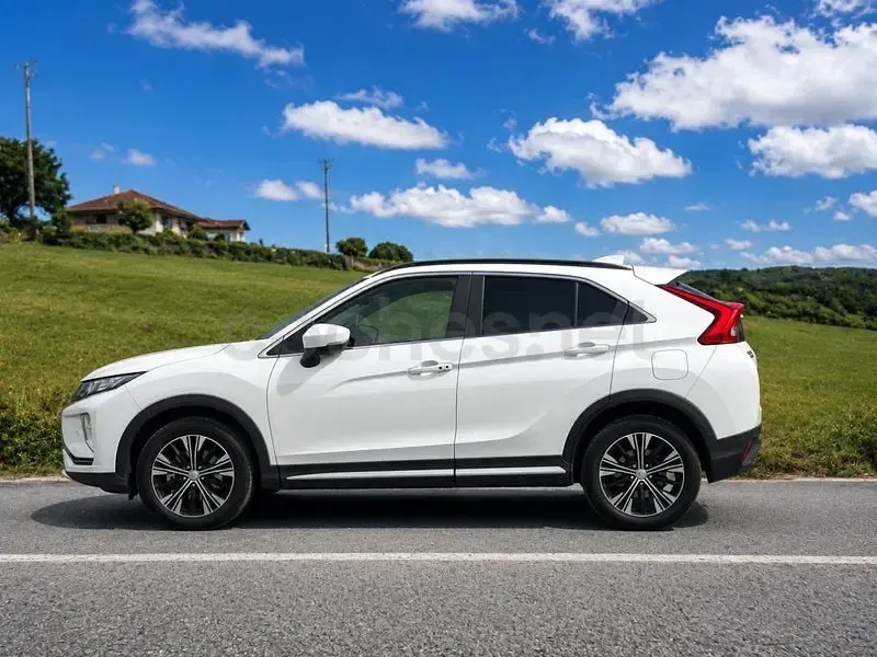 Usado Mitsubishi Eclipse Cross 163 CV (119 kW) 2019 Blanco SUV