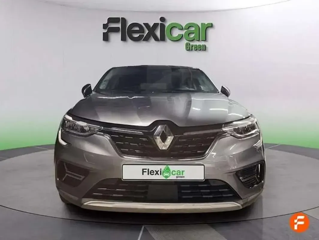 Usado Renault Arkana Techno 140 CV (102 kW) 2023 Gris SUV