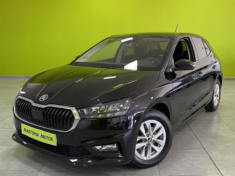 Usado Skoda Fabia Selection 115 CV (84 kW) 2025 Negro Utilitario
