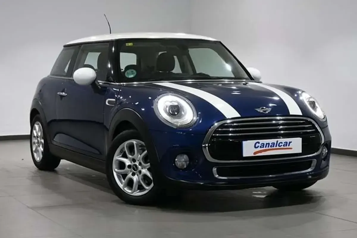 Usado Mini Cooper D 116 CV (85 kW) 2016 Azul Utilitario