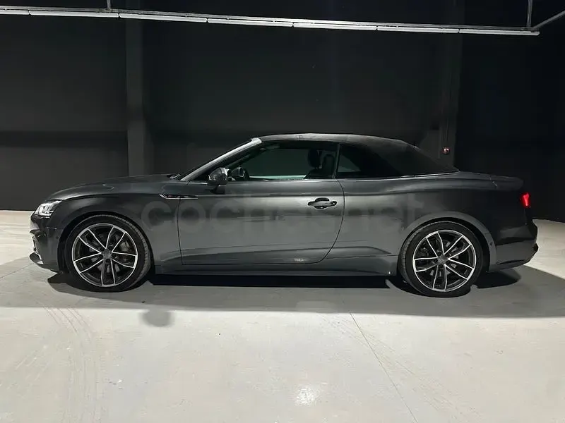 Usado Audi A5 Cabriolet S-Line 286 CV (210 kW) 2018 Gris / plata Descapotable