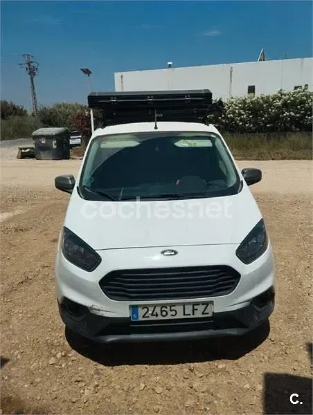 Usado Ford Tourneo Courier Ambiente 75 CV (55 kW) 2020 Blanco Monovolumen