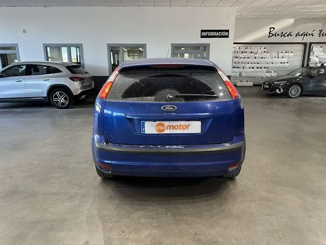 Usado Ford Focus Trend 90 CV (66 kW) 2007 Azul Utilitario
