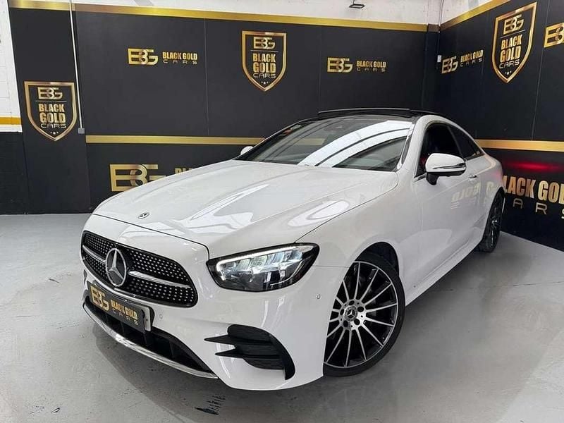 Usado Mercedes E220 194 CV (142 kW) 2021 Blanco Coupe