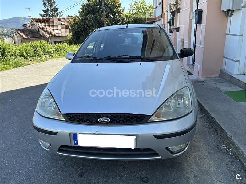 Używany Ford Focus Ambiente 100 KM (73 kW) 2003 Szary Kombi