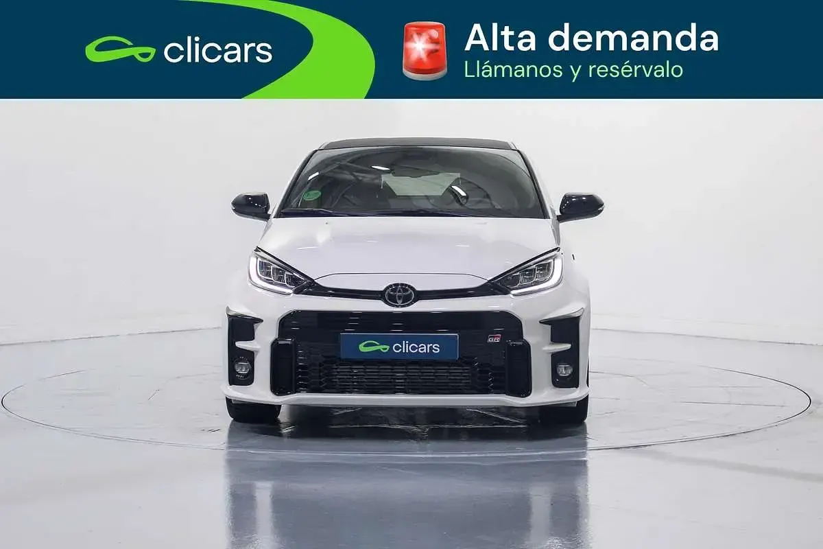 Occasion Toyota Yaris 261 PK (191 kW) 2021 Wit Hatchback