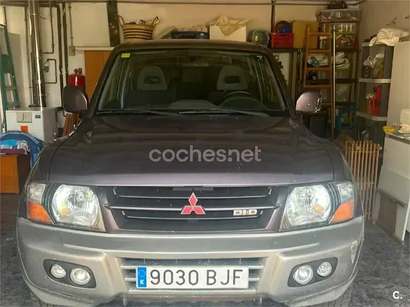 Usado Mitsubishi Montero 165 CV (121 kW) 2001 Granate SUV