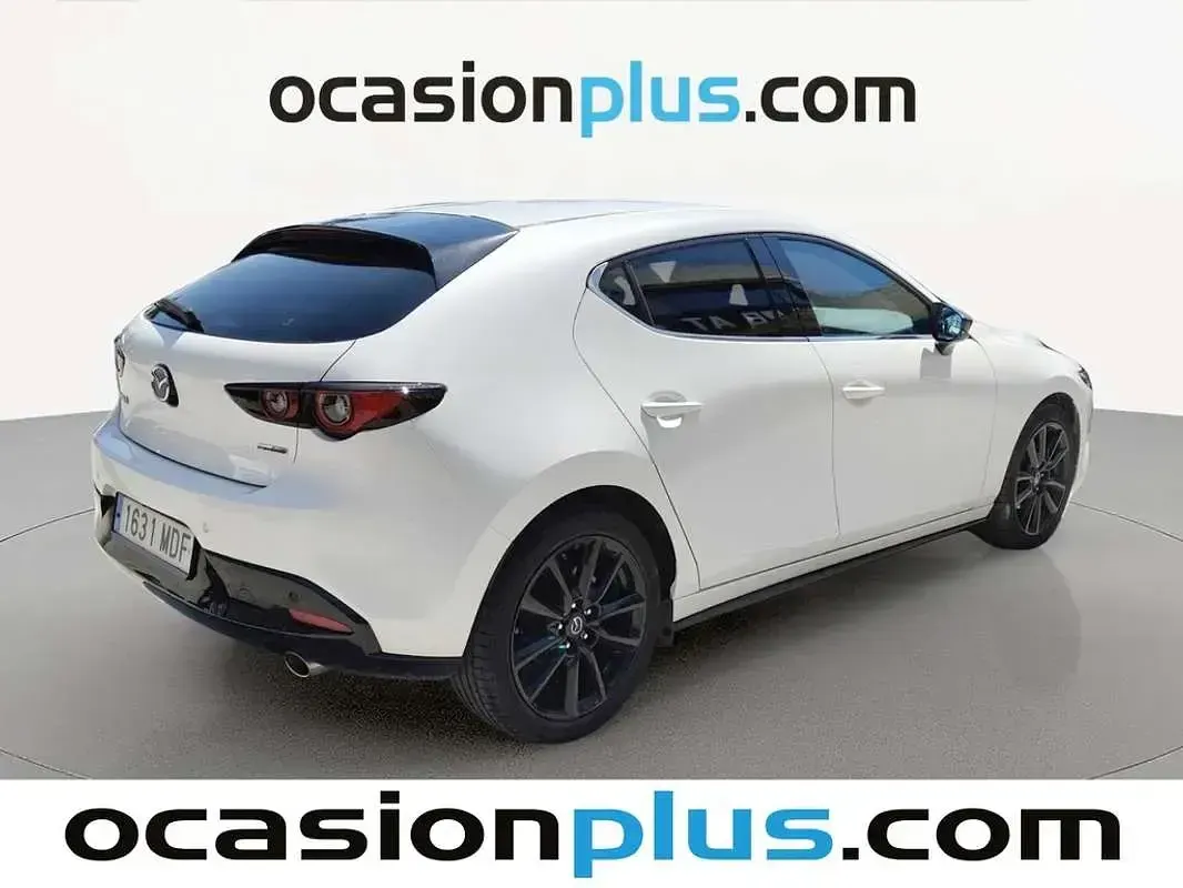 Usado Mazda 3 Homura-Line 122 CV (89 kW) 2022 Blanco Utilitario