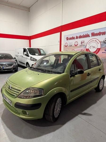 Usado Citroën C3 70 CV (51 kW) 2004 Verde Berlina