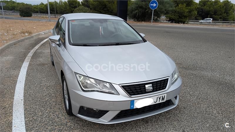 Gris / plata Usado 2017 Seat Leon Style Berlina | 10.500 € (Precio justo) - Imagen 1/4