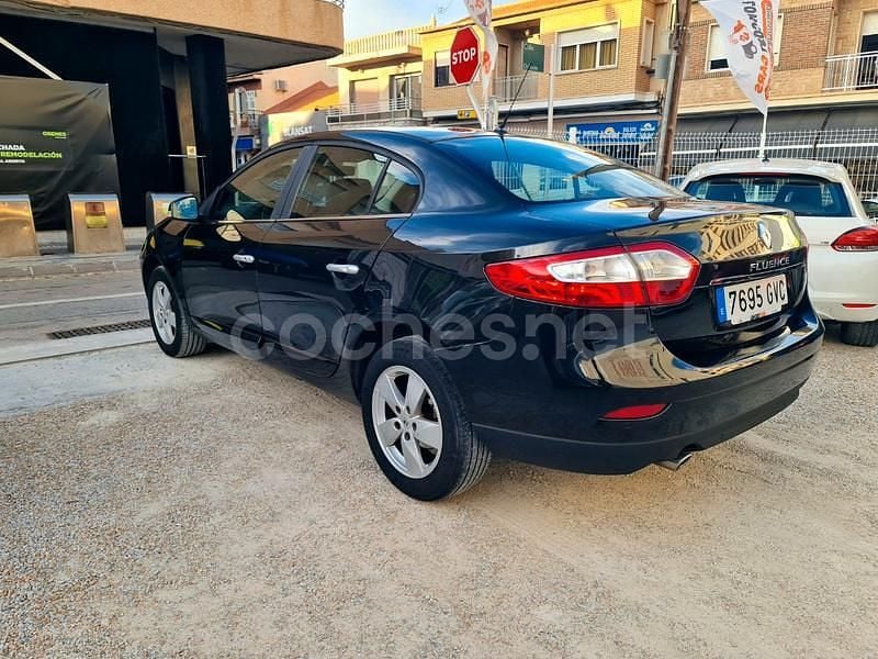 Usado Renault Fluence Dynamique 110 CV (80 kW) 2010 Negro Berlina