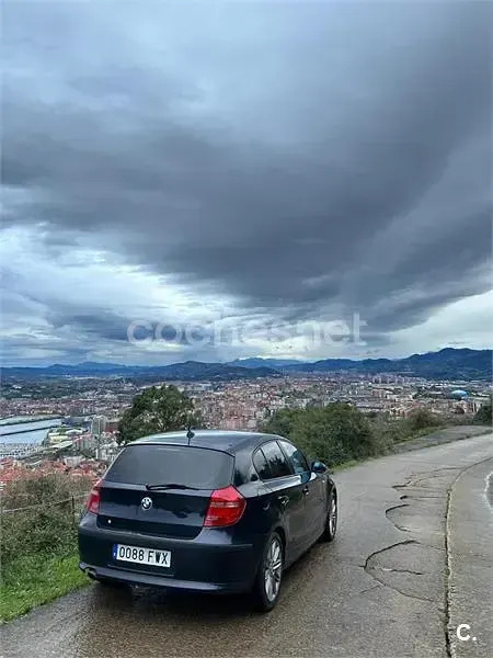 Usado BMW 118 122 CV (89 kW) 2007 Azul Utilitario