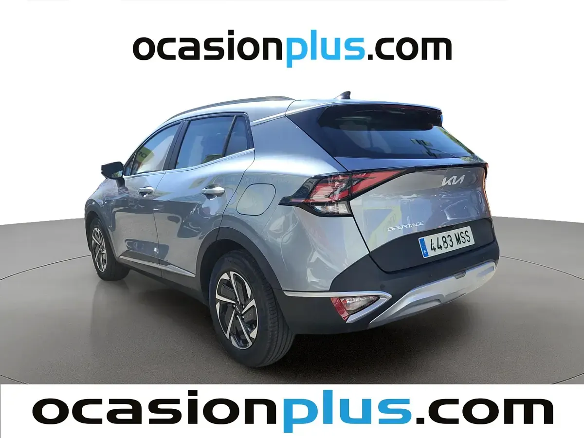 Usado Kia Sportage 136 CV (100 kW) 2024 Gris plata SUV