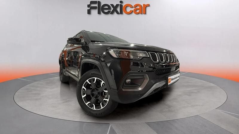 Negro Usado 2023 Jeep Compass SUV | 26.990 € (Un poco caro) - Imagen 1/4