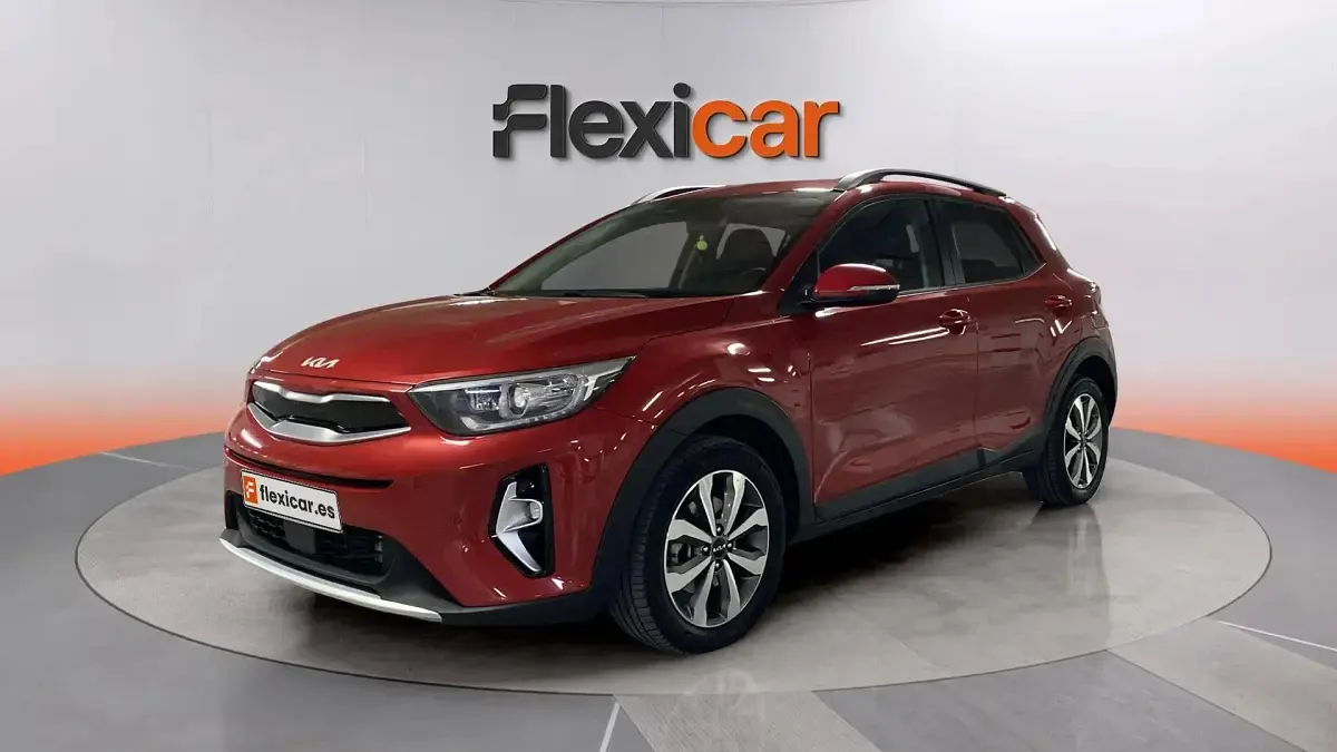 Usado Kia Stonic 101 CV (74 kW) 2022 Rojo SUV