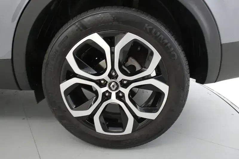 Usado Renault Arkana Techno 140 CV (102 kW) 2023 Gris SUV