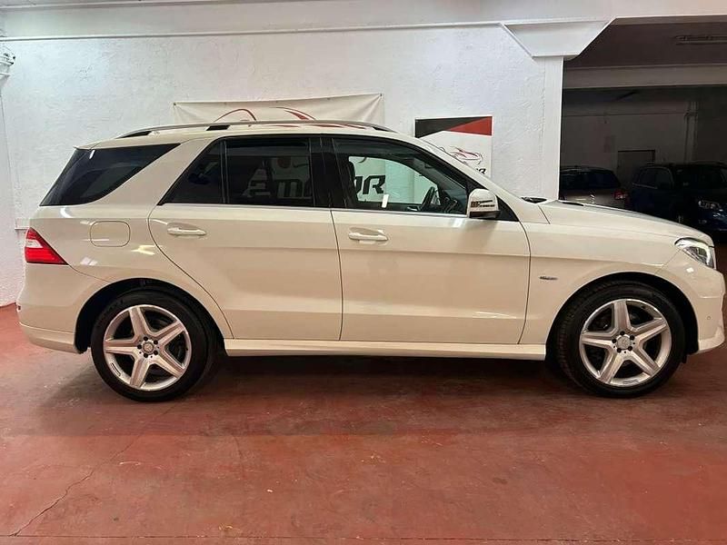 Usado Mercedes ML250 204 CV (150 kW) 2012 Blanco SUV