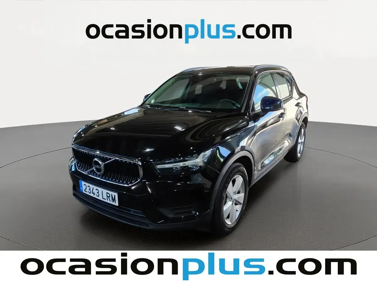 Begagnad Volvo XC40 Momentum 129 HK (94 kW) 2021 SUV