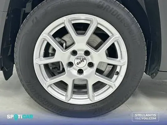 Usado Jeep Renegade Limited 130 CV (95 kW) 2023 Blanco SUV