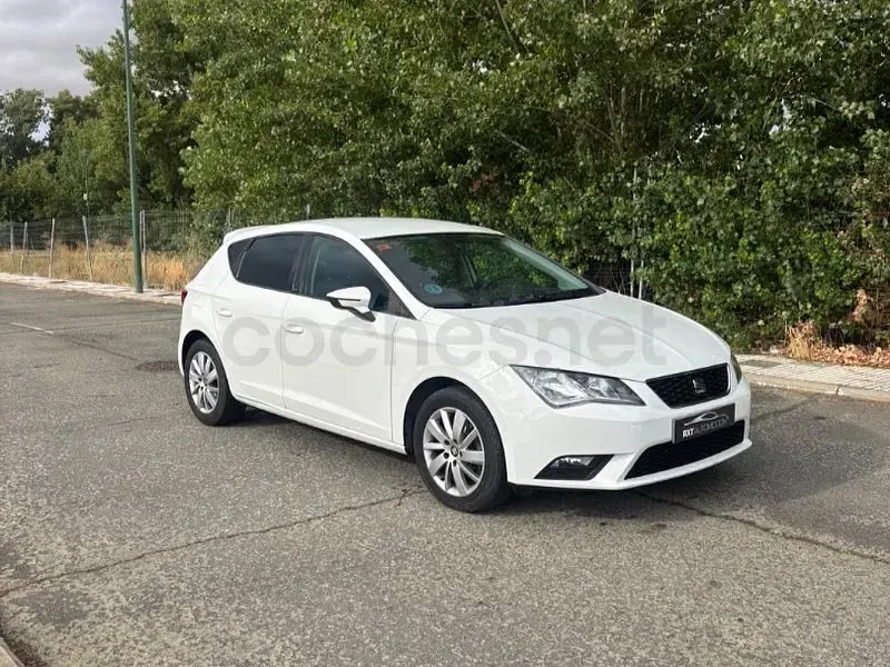 Usado Seat Leon CONNECT 110 CV (80 kW) 2016 Blanco Berlina
