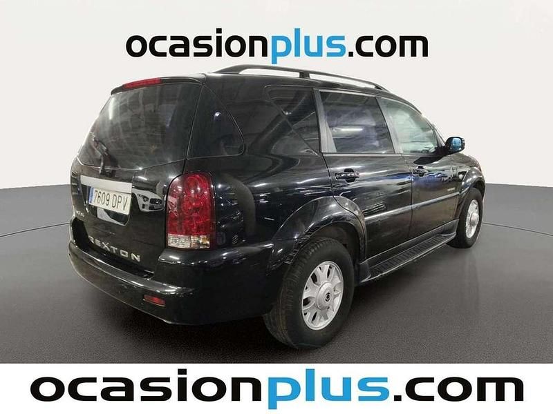 Usado Ssangyong (KGM) Rexton 120 CV (88 kW) 2005 Negro SUV