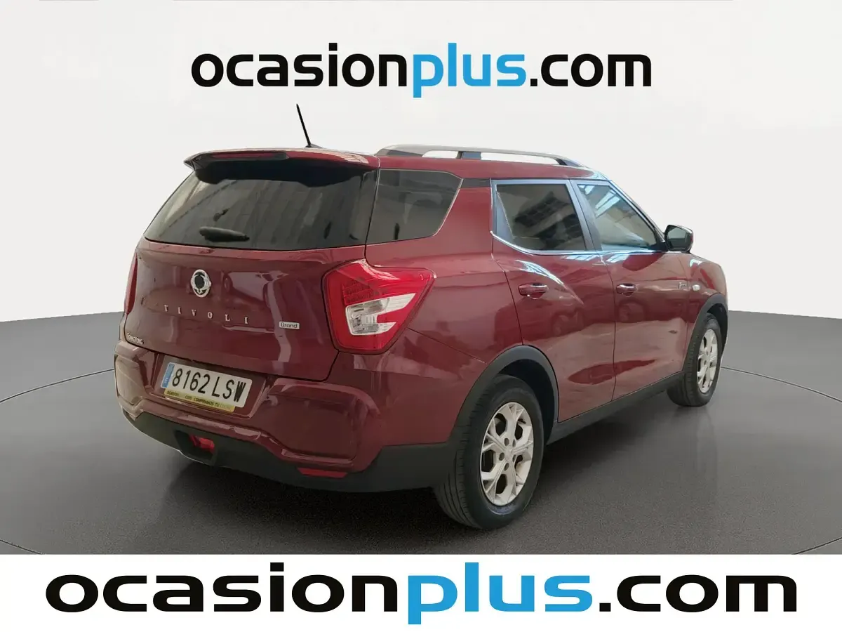 Usado SsangYong Tivoli 163 CV (119 kW) 2021 Rojo SUV