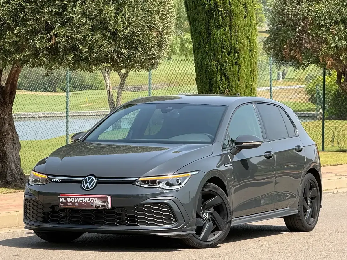 Usado VW Golf VIII R-line 150 CV (110 kW) 2022 Gris