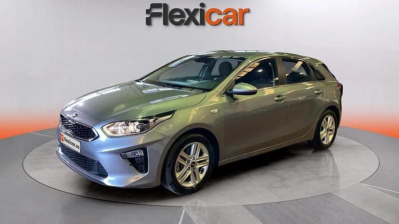 Usado Kia Ceed 101 CV (74 kW) 2020 Gris Utilitario
