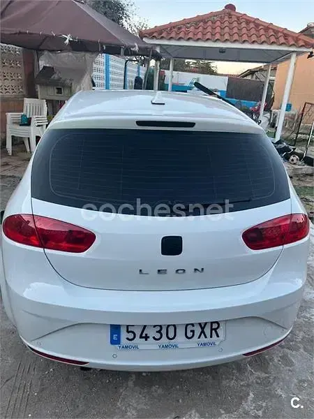 Usado Seat Leon Style 105 CV (77 kW) 2010 Blanco Utilitario
