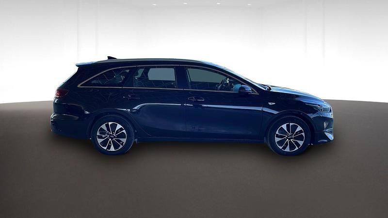 Usado Kia Ceed 100 CV (73 kW) 2025 Black pearl Utilitario