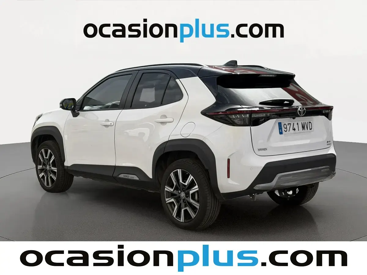 Usado Toyota Yaris Cross Edition 130 CV (95 kW) 2024 Blanco SUV