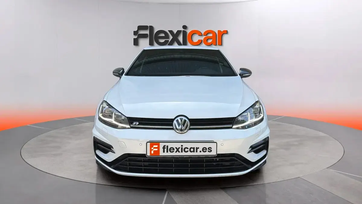Usado VW Golf VII R 300 CV (220 kW) 2019 Blanco Berlina
