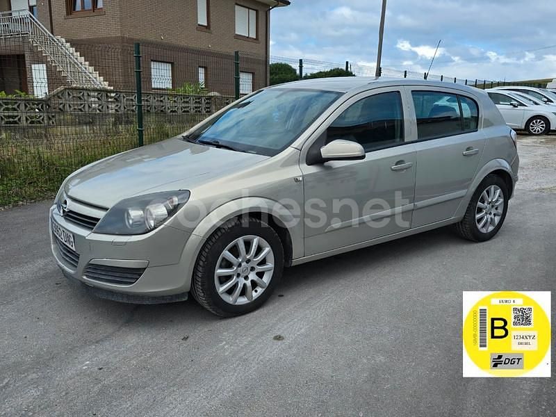 Beige Usado 2005 Opel Astra Club Berlina | 2999 € (Precio justo) - Imagen 1/4