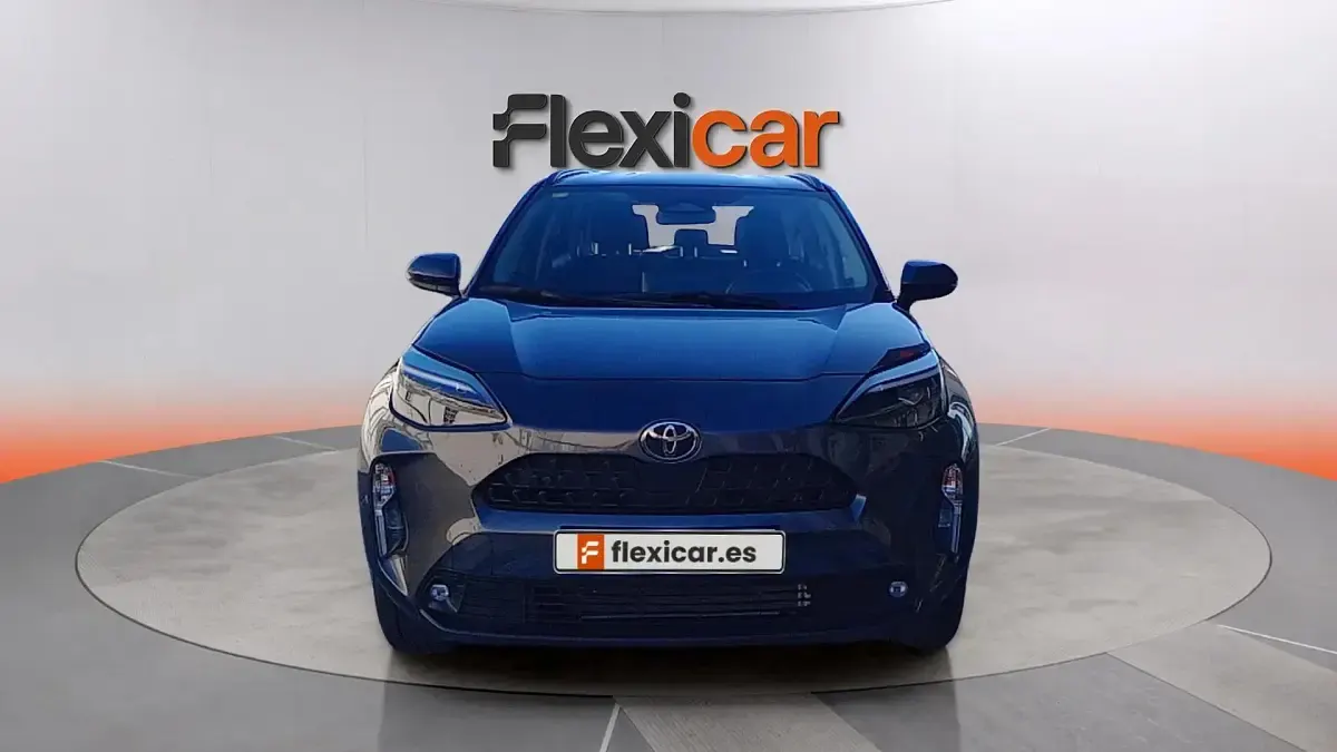 Usado Toyota Yaris Hybrid Active 116 CV (85 kW) 2025 Gris