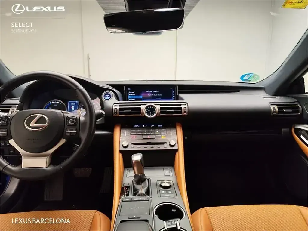 Usado Lexus RC300h Executive Line 223 CV (164 kW) 2020 Azul Coupe