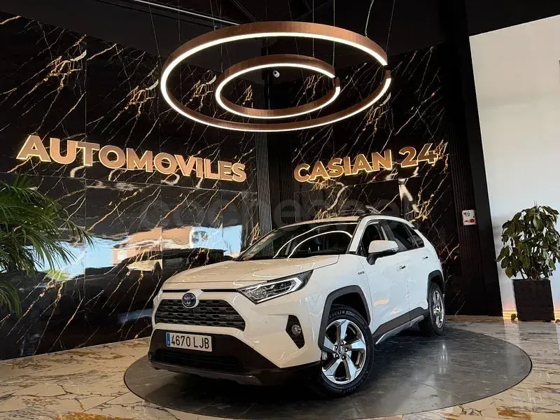 Usado Toyota RAV4 Hybrid Luxury 222 CV (163 kW) 2020 Blanco SUV