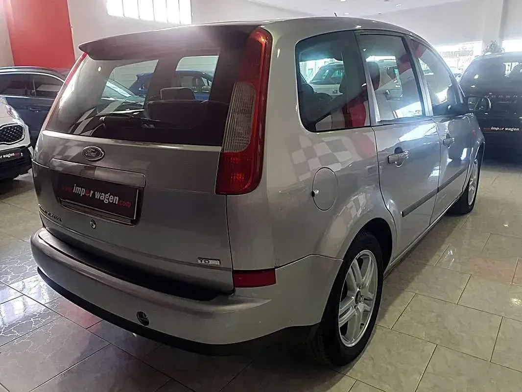 Usado Ford C-MAX Ghia 109 CV (80 kW) 2004 Gris Monovolumen