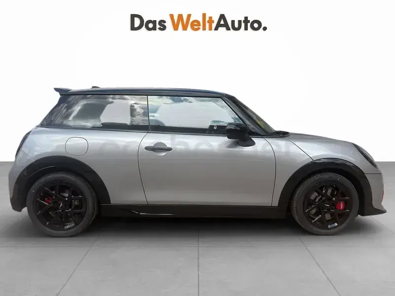 Usado Mini John Cooper Works 231 CV (169 kW) 2025 Gris / plata Utilitario