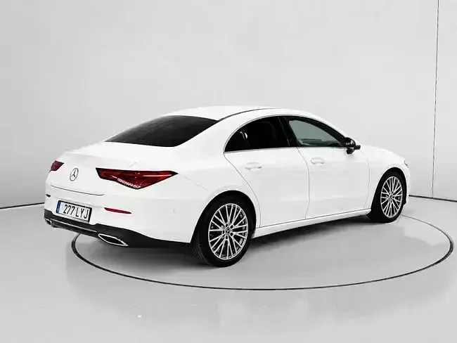 Usado Mercedes CLA180 136 CV (100 kW) 2022 Blanco Berlina