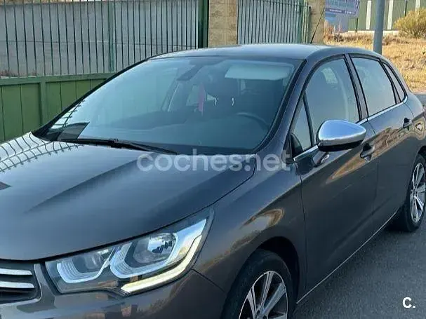 Usado Citroën C4 Feel 99 CV (72 kW) 2016 Gris / plata Berlina