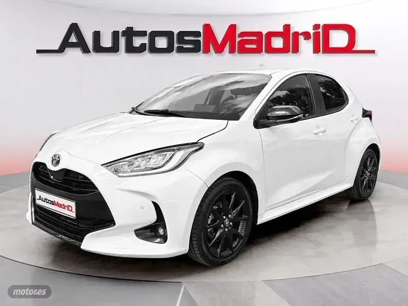 Usado Toyota Yaris Plus 116 CV (85 kW) 2022 Utilitario
